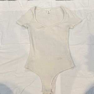 H&M Off-White Ribbed Bodysuit